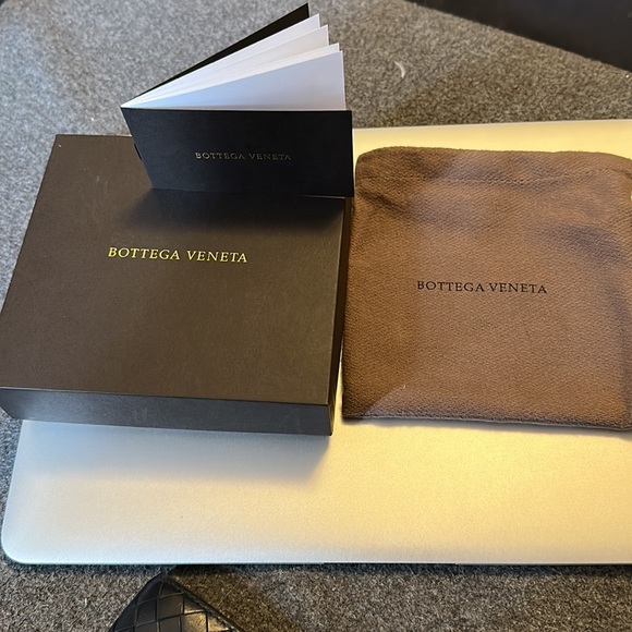 Navy leather Botegga Veneta wallet - Picture 8 of 9